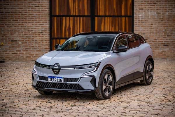 Por que escolher o Megane E-TECH
